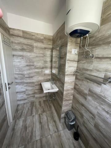 New Bazaar Rooms 地拉那 外观 照片